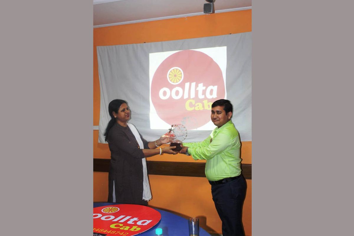 OOLLTA Cab team and drivers at a company event, photo 9