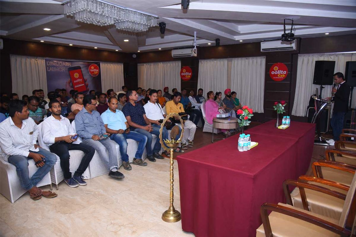 OOLLTA Cab team and drivers at a company event, photo 16