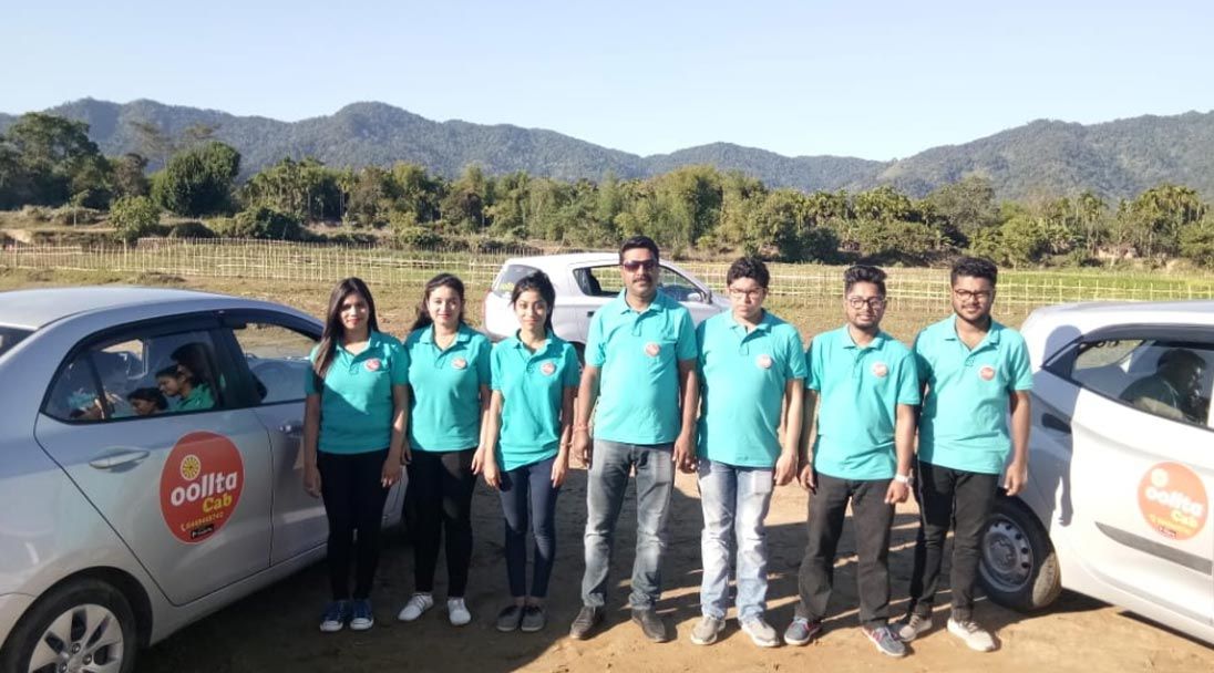 OOLLTA Cab team and drivers at a company event, photo 1