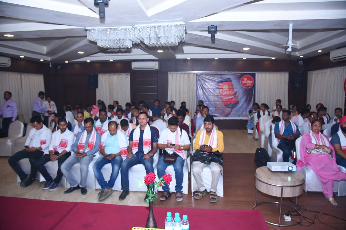 OOLLTA Cab team and drivers at a company event, photo 20