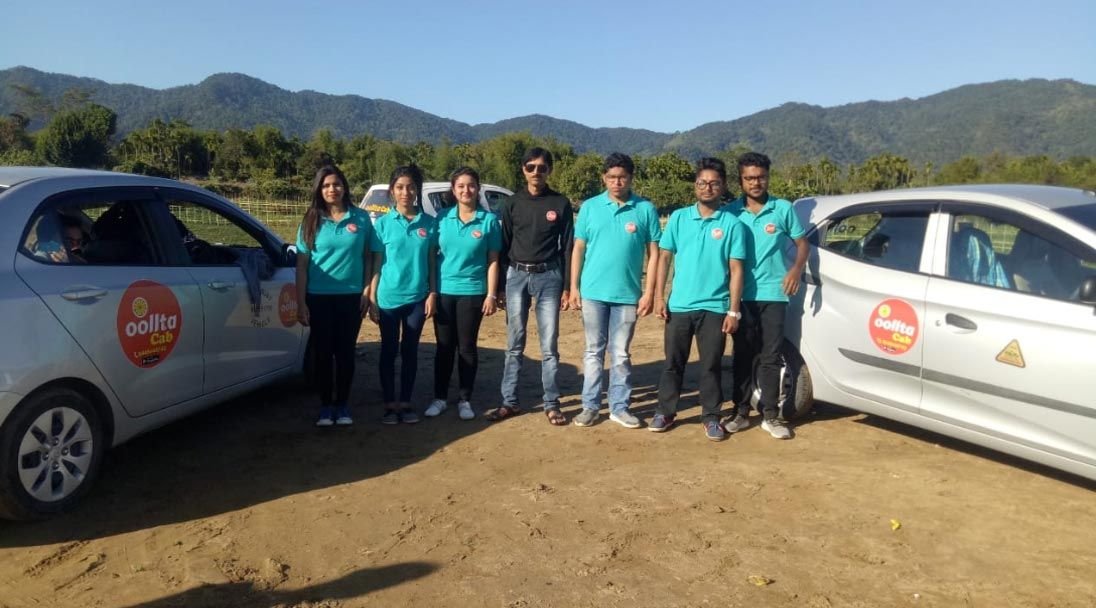 OOLLTA Cab team and drivers at a company event, photo 2