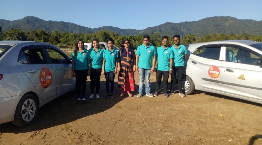 OOLLTA Cab team and drivers at a company event, photo 4